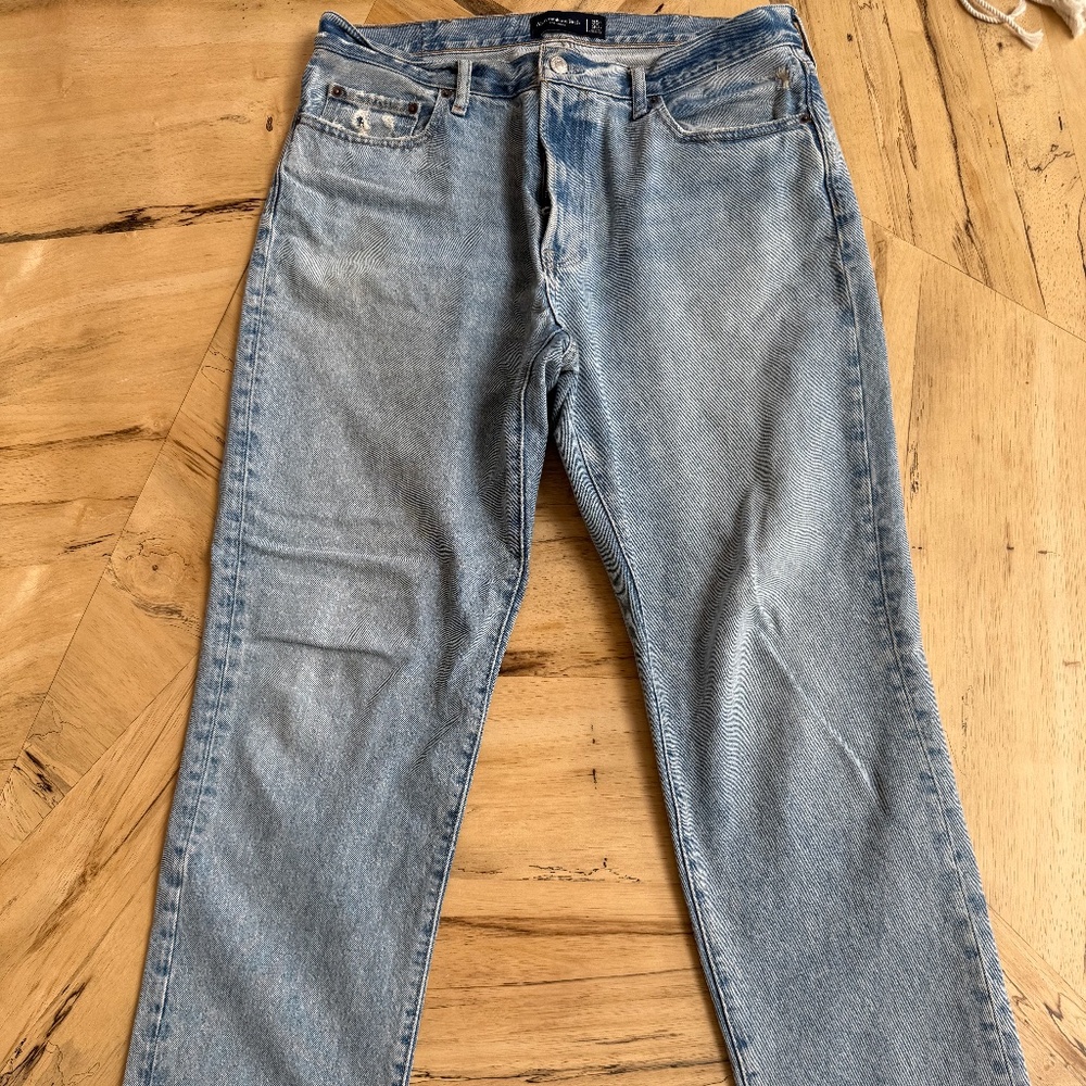 Abercrombie & Fitch Men's 90's Loose Jean